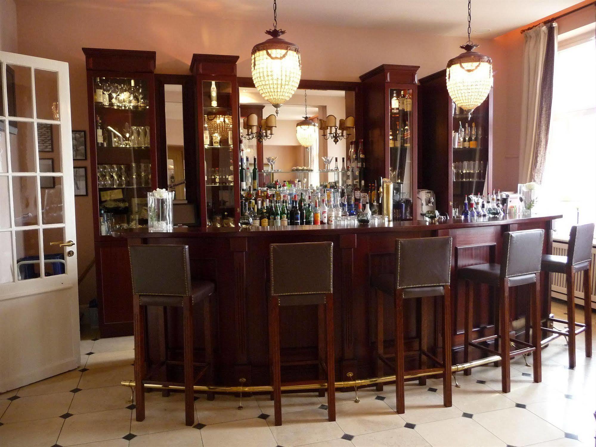 Hotel Niederlaendischer Hof Schwerin  Restoran fotoğraf